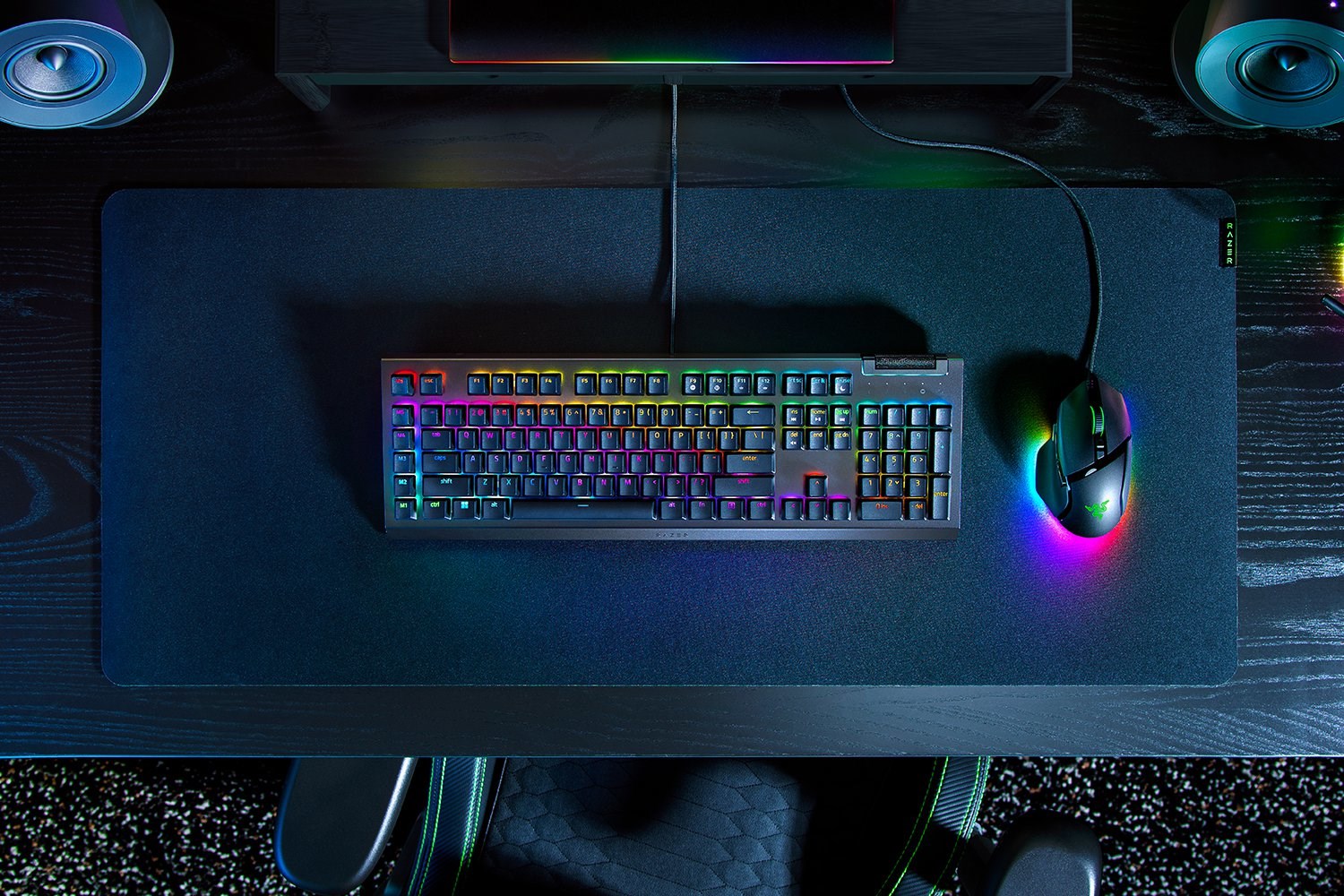 Razer BlackWidow V4 X keyboard Gaming USB QWERTZ German Black Razer BlackWidow V4 X keyboard Gaming USB QWERTZ German Black