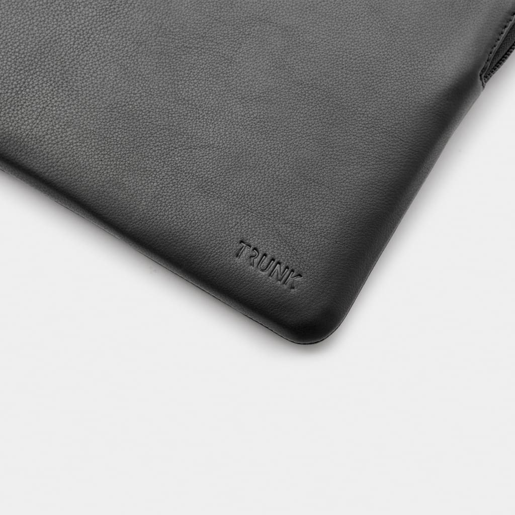 Trunk Leather Sleeve 35.6 cm (14") Sleeve case Black Trunk Leather Sleeve 35.6 cm (14") Sleeve case Black