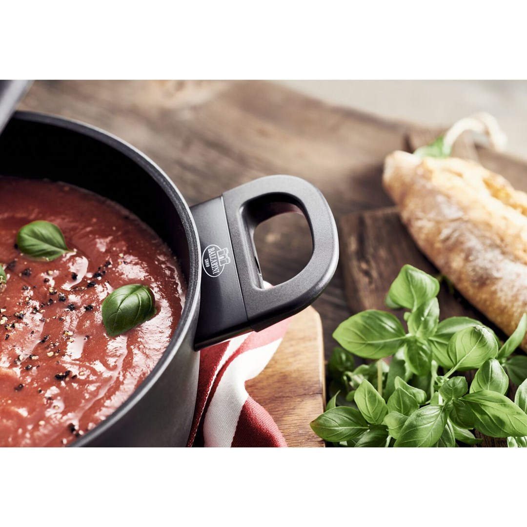 Induction pot with lid Ballarini Avola - 2.8 ltr Induction pot with lid Ballarini Avola - 2.8 ltr