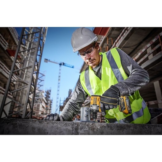 DeWALT DCF921E2T-QW power screwdriver/impact driver 2500 RPM DeWALT DCF921E2T-QW power screwdriver/impact driver 2500 RPM