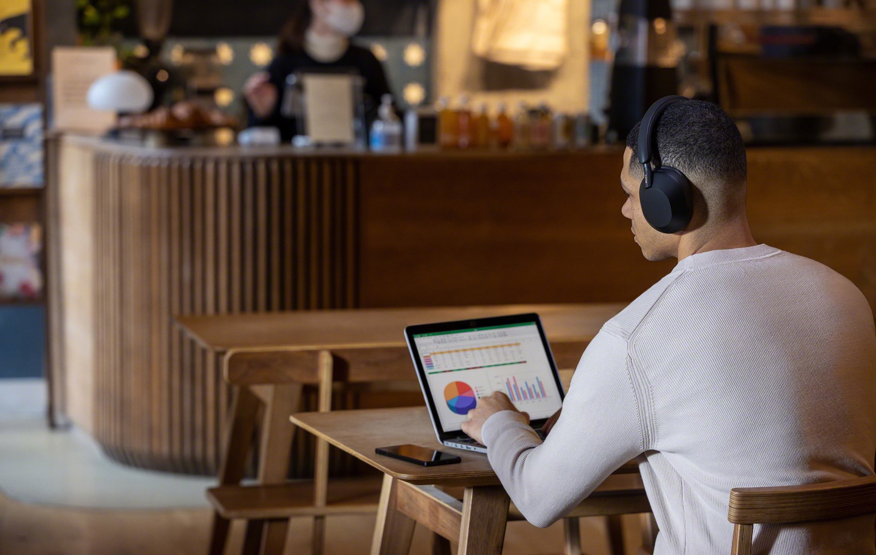 Sony WH-1000XM5 Noise Cancelling Wireless Headphones, 30 hours battery life, Overhead Bluetooth Headphones, Optimised for Alexa and Google Assistant, IOS and Android with Built-In Mic, in Black Sony WH-1000XM5 Noise Cancelling Wireless Headphones, 30 hours battery life, Overhead Bluetooth Headphones, Optimised for Alexa and Google Assistant, IOS and Android with Built-In Mic, in Black