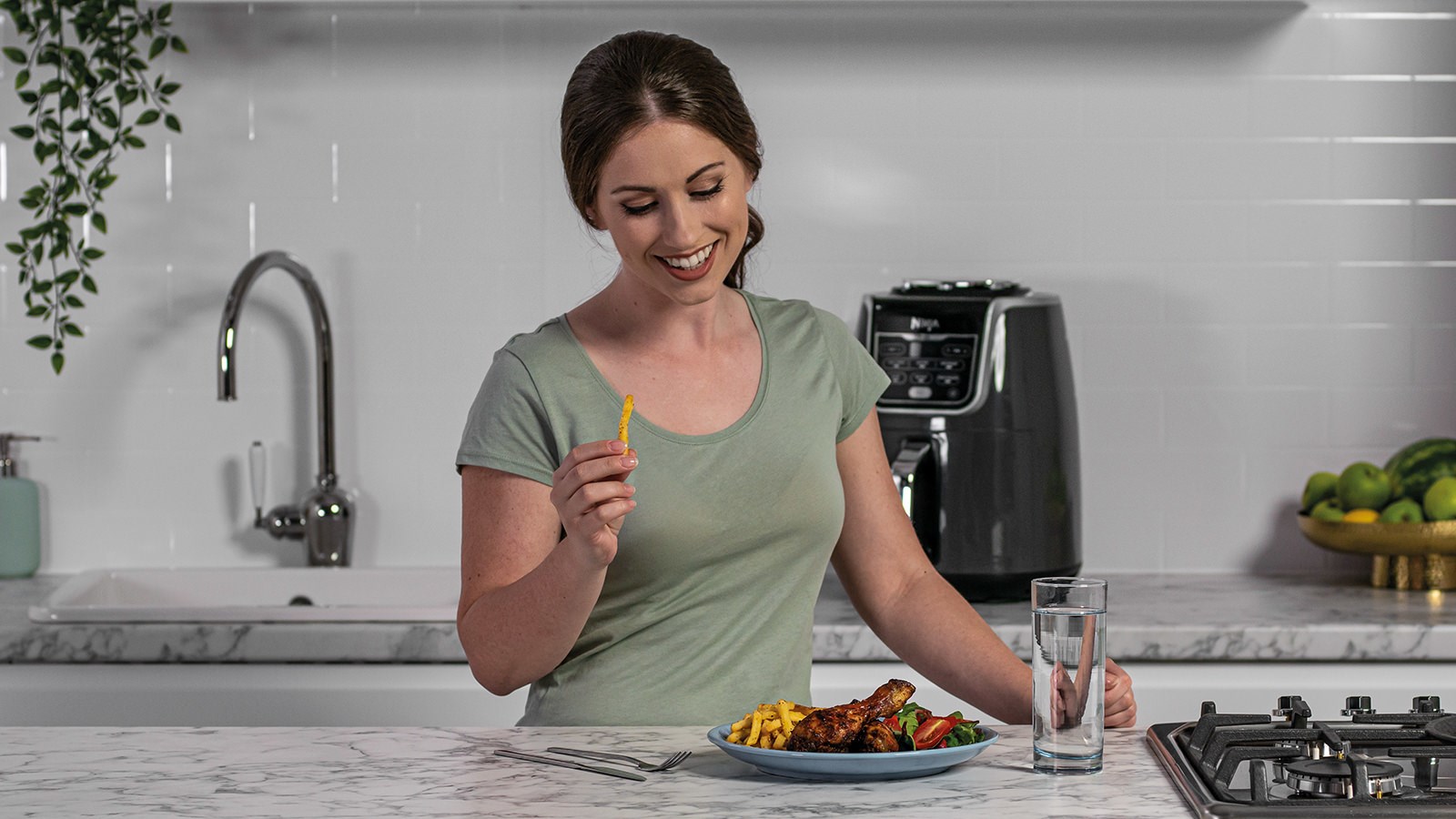 Ninja AF160 Single 5.2 L Stand-alone 1750 W Hot air fryer Grey Ninja AF160 Single 5.2 L Stand-alone 1750 W Hot air fryer Grey