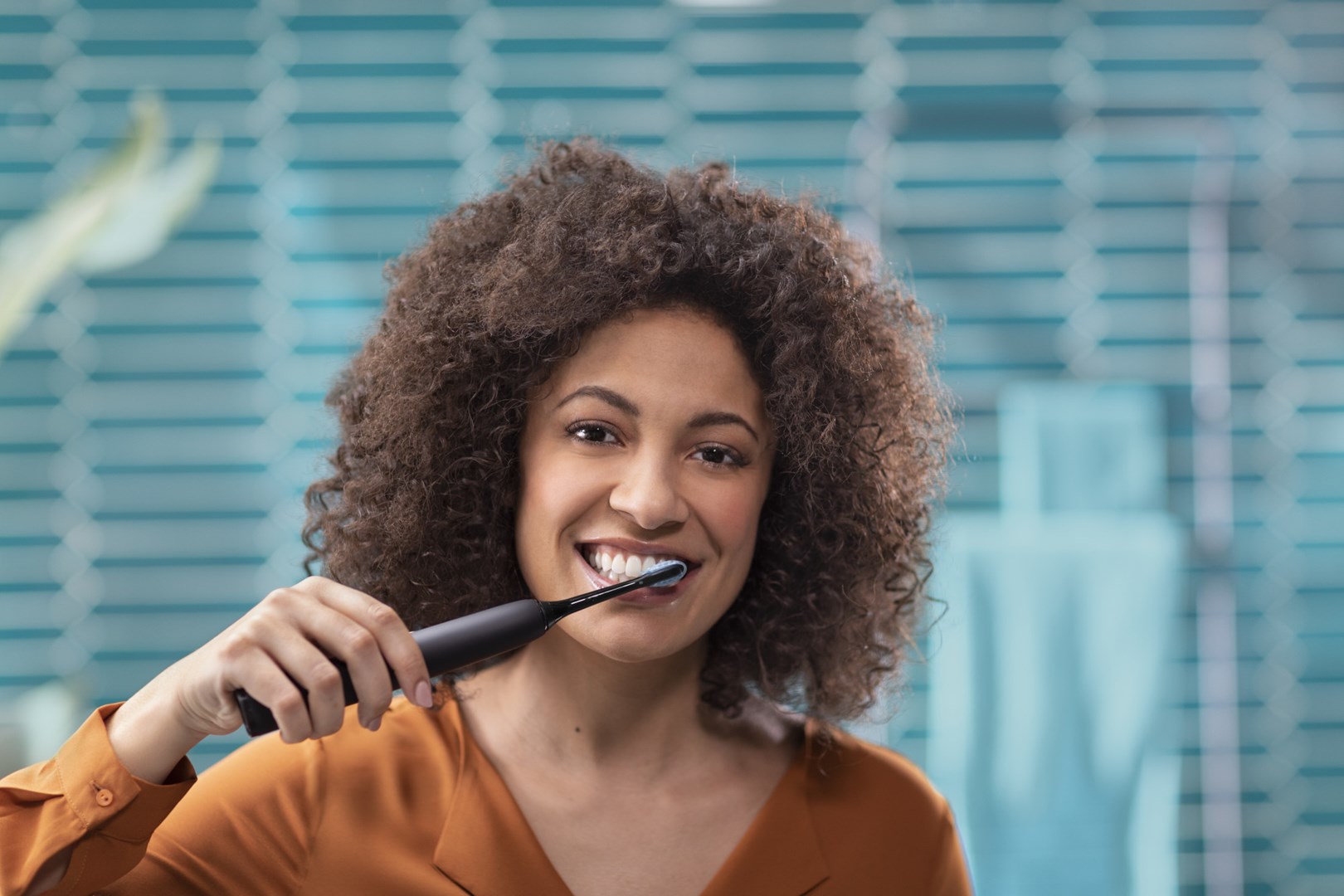 Philips DiamondClean 9000 HX9914/54 2-pack sonic electric toothbrush with chargers & app Philips DiamondClean 9000 HX9914/54 2-pack sonic electric toothbrush with chargers & app