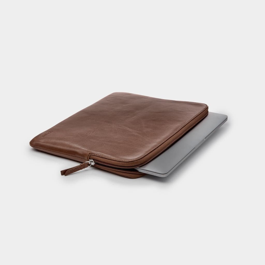 Trunk 14" MacBook Pro Sleeve Trunk 14" MacBook Pro Sleeve