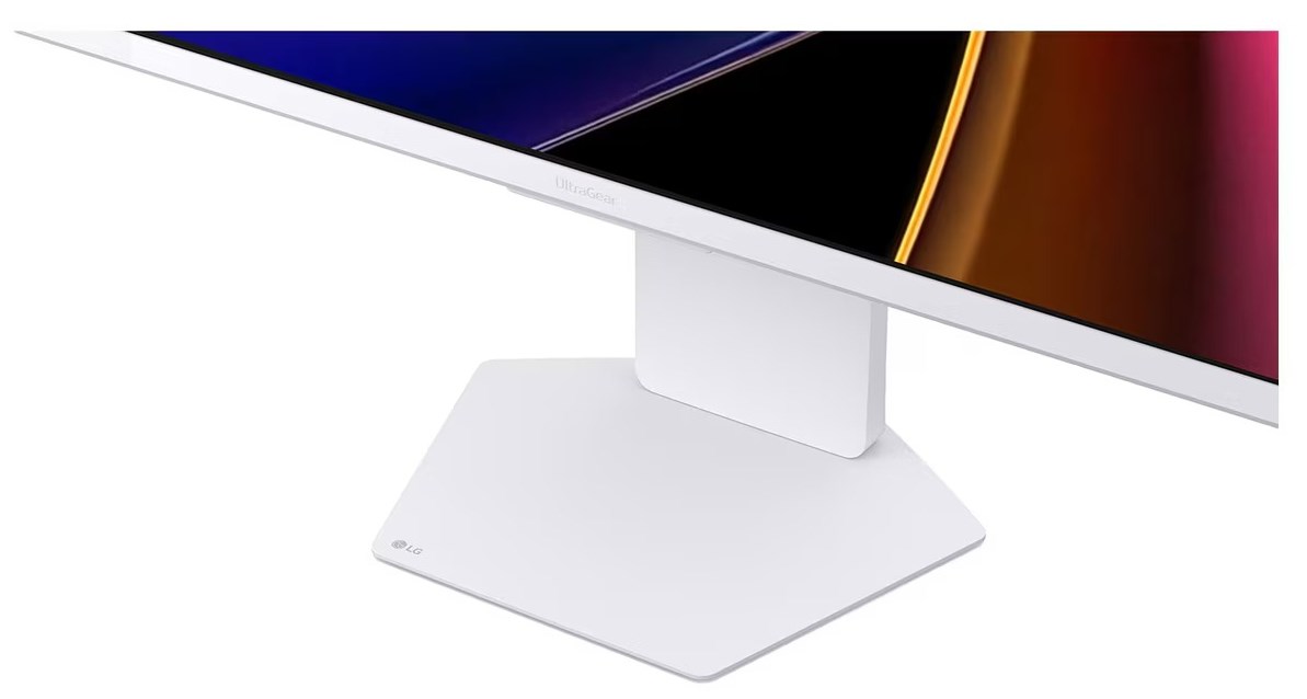 LG 32G810SA-W.AEU computer monitor 81.3 cm (32") 3840 x 2160 pixels 4K Ultra HD LCD Black LG 32G810SA-W.AEU computer monitor 81.3 cm (32") 3840 x 2160 pixels 4K Ultra HD LCD Black
