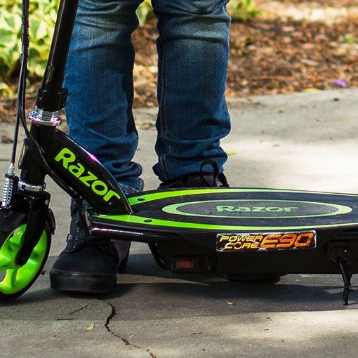 Razor Power Core E90 16 km/h Black, Green Razor Power Core E90 16 km/h Black, Green