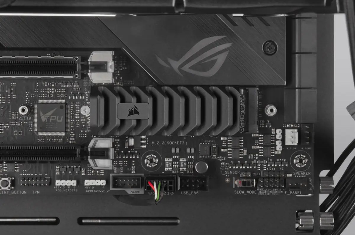 Corsair MP600 PRO XT 8 TB M.2 PCI Express 4.0 NVMe 3D TLC NAND Corsair MP600 PRO XT 8 TB M.2 PCI Express 4.0 NVMe 3D TLC NAND