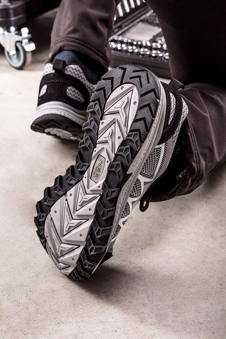 NEO tools 82-734 safety footwear NEO tools 82-734 safety footwear
