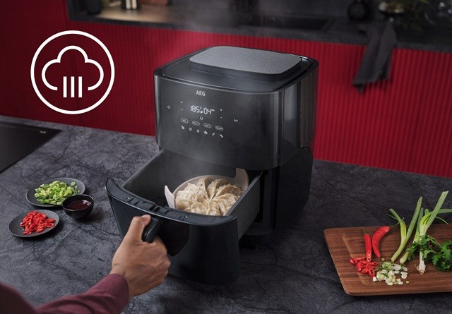 AEG AAF7SB Hot Air Fryer Single 6.9 L 1700 W Black AEG AAF7SB Hot Air Fryer Single 6.9 L 1700 W Black