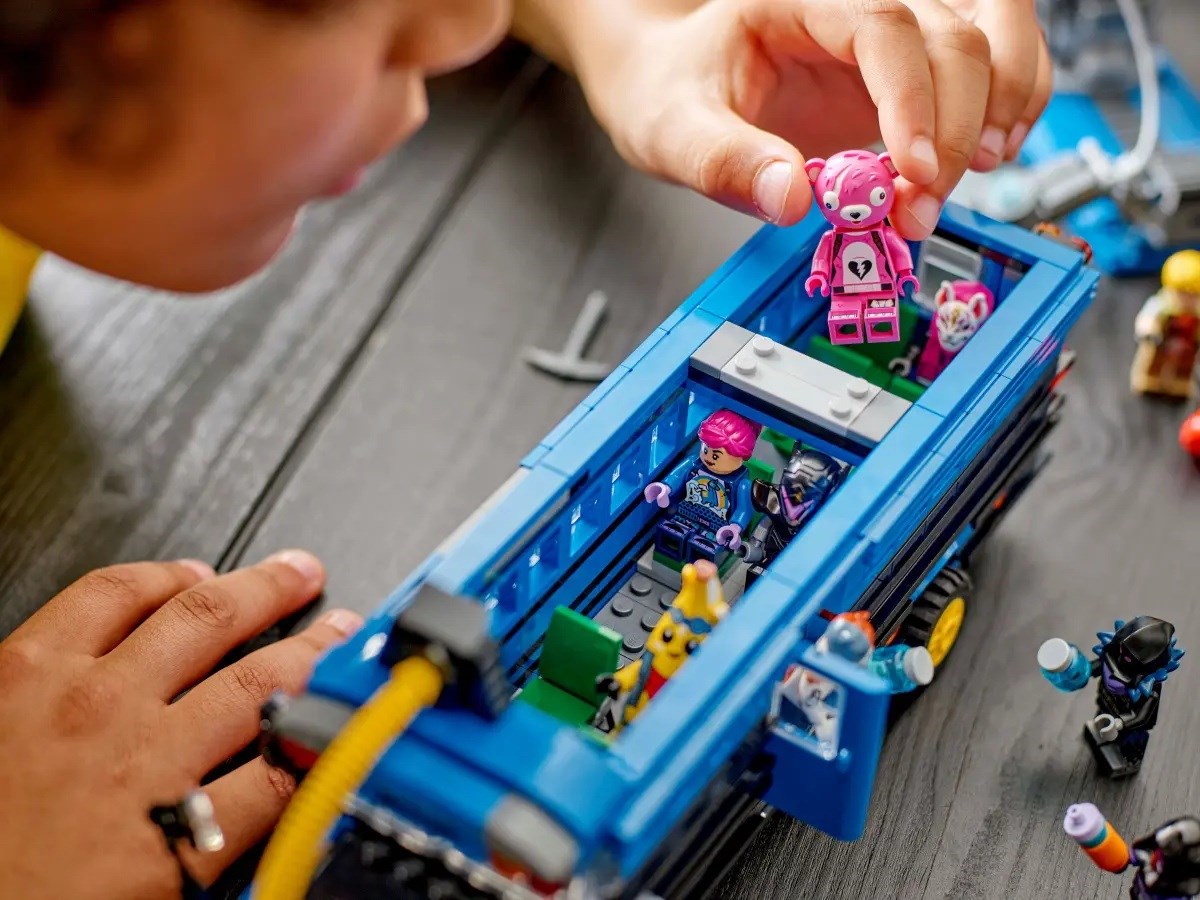 LEGO FORTNITE 77073 Battle Bus LEGO FORTNITE 77073 Battle Bus