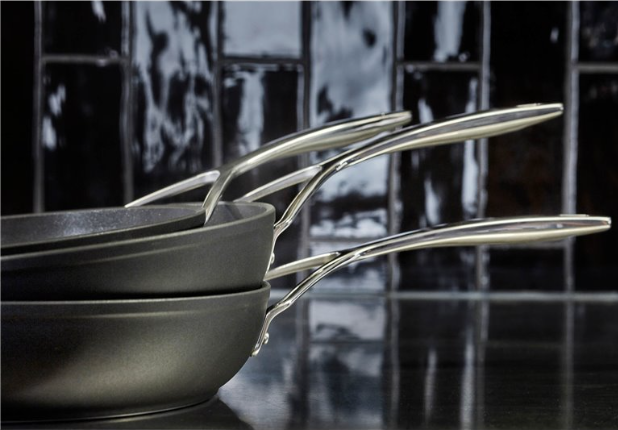 Non-stick frying pan DEMEYERE ALU PRO 5 40851-047-0 - 24 CM Non-stick frying pan DEMEYERE ALU PRO 5 40851-047-0 - 24 CM