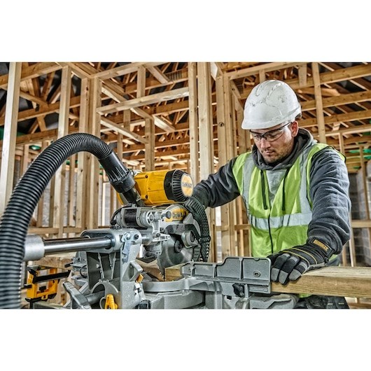 DeWALT DWS727-QS miter saw DeWALT DWS727-QS miter saw
