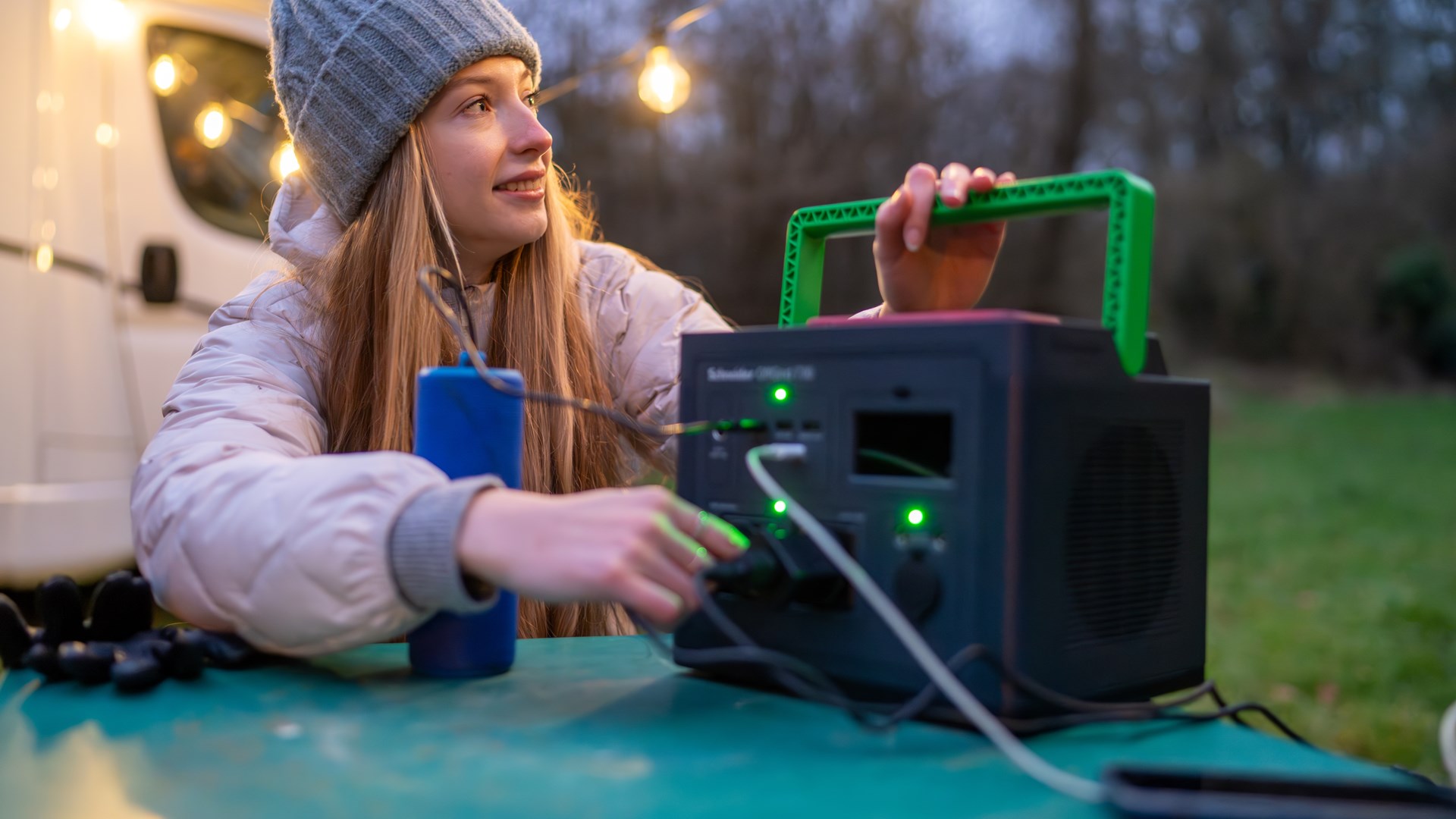 APC PPS730-GR portable power station Lithium-Ion (Li-Ion) 995 W 6.4 kg APC PPS730-GR portable power station Lithium-Ion (Li-Ion) 995 W 6.4 kg