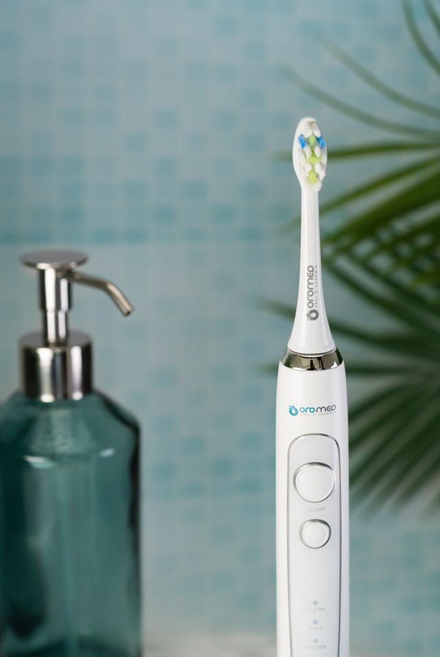 OROMED ORO-SONIC NEXT WHITE white sonic toothbrush OROMED ORO-SONIC NEXT WHITE white sonic toothbrush