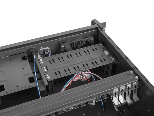 Lanberg SC01-4504-10B modular server chassis Rack (4U) Lanberg SC01-4504-10B modular server chassis Rack (4U)