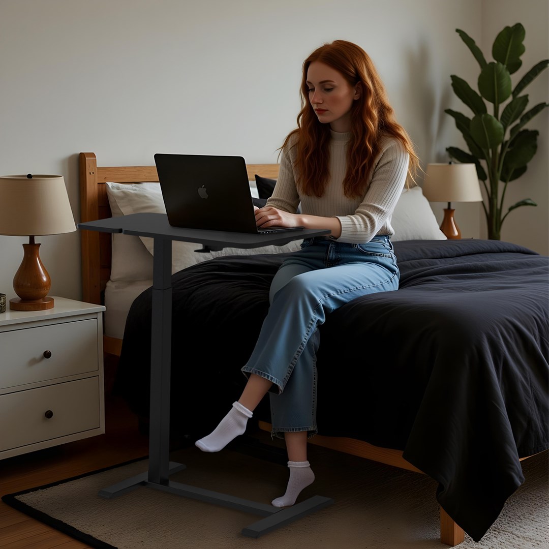 Maclean mobile desk/laptop stand, black, height adjustment 76-109cm, max. 30kg , MC-120 B Maclean mobile desk/laptop stand, black, height adjustment 76-109cm, max. 30kg , MC-120 B