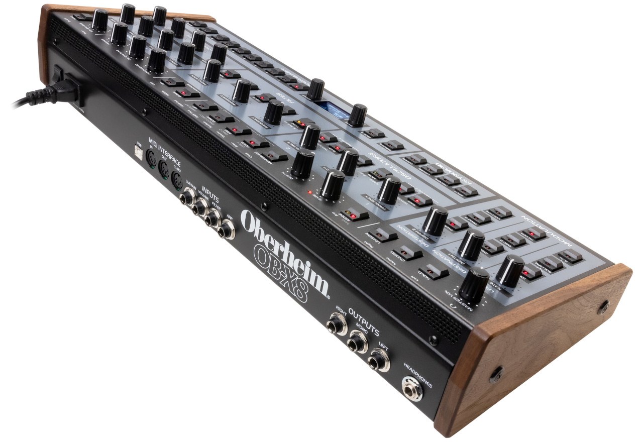 Oberheim OB-X8 Desktop - polyphonic analogue synthesiser Oberheim OB-X8 Desktop - polyphonic analogue synthesiser