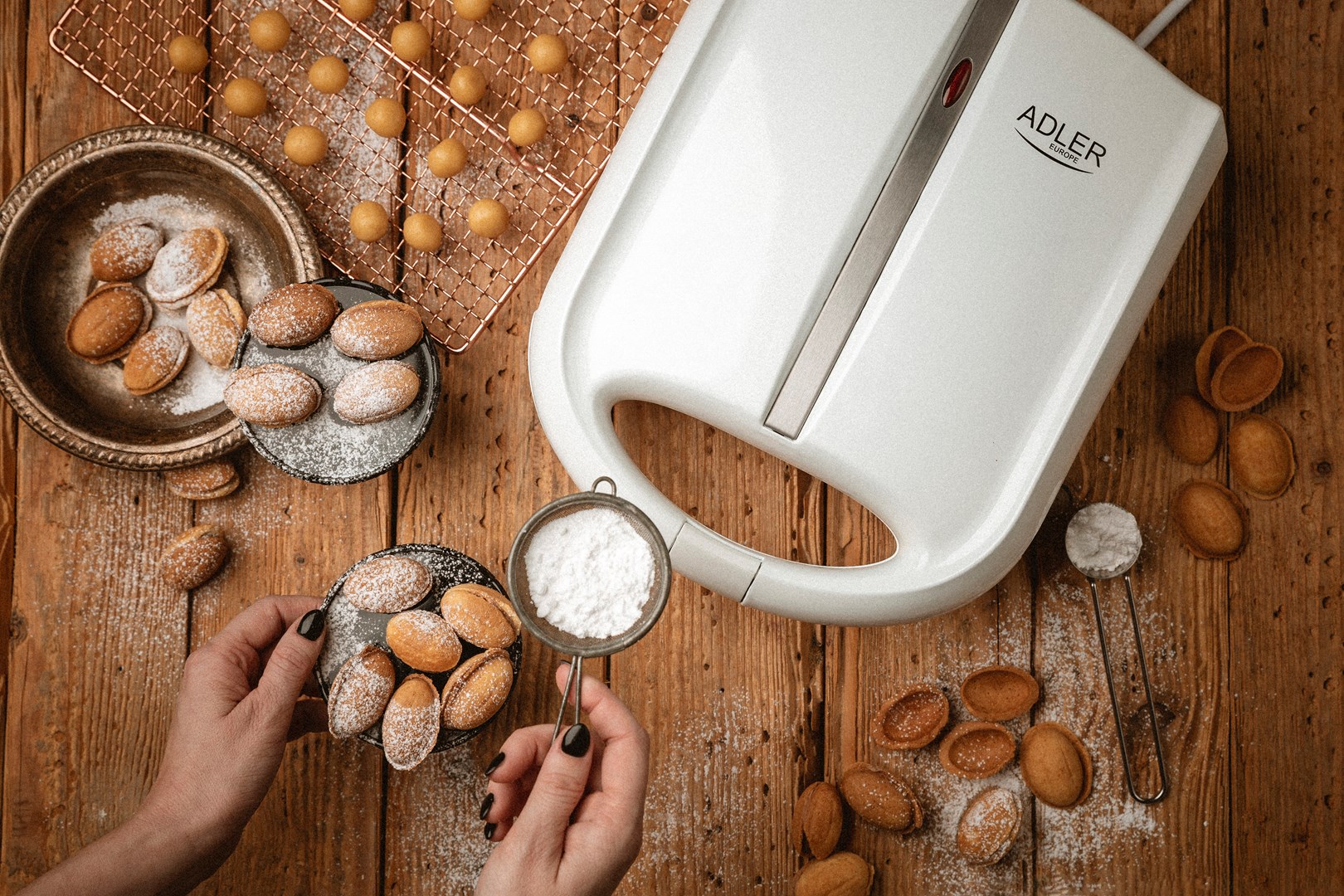 Peanut/cookie toaster (24 pieces) Adler AD 3039 white Peanut/cookie toaster (24 pieces) Adler AD 3039 white