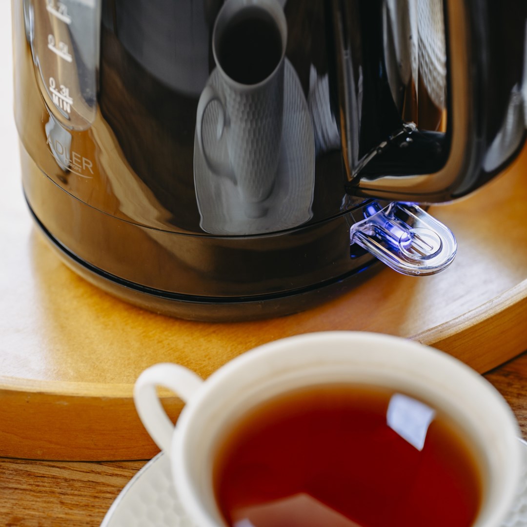 ADLER AD 1380B black electric kettle ADLER AD 1380B black electric kettle