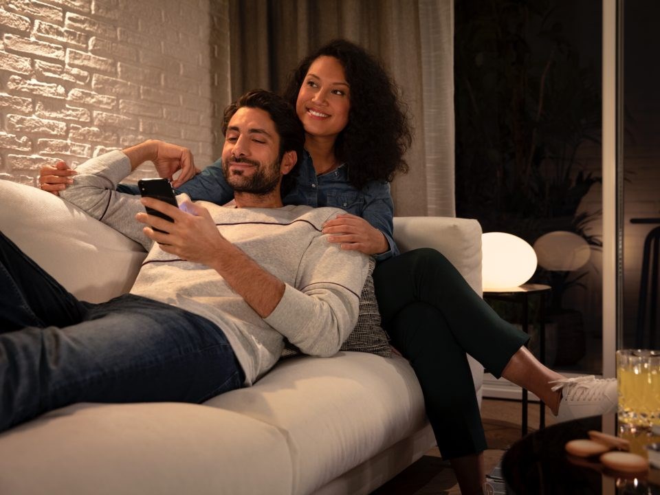 Philips Hue White GU10 Smart lighting spot Bluetooth/Zigbee 4.2 W Philips Hue White GU10 Smart lighting spot Bluetooth/Zigbee 4.2 W