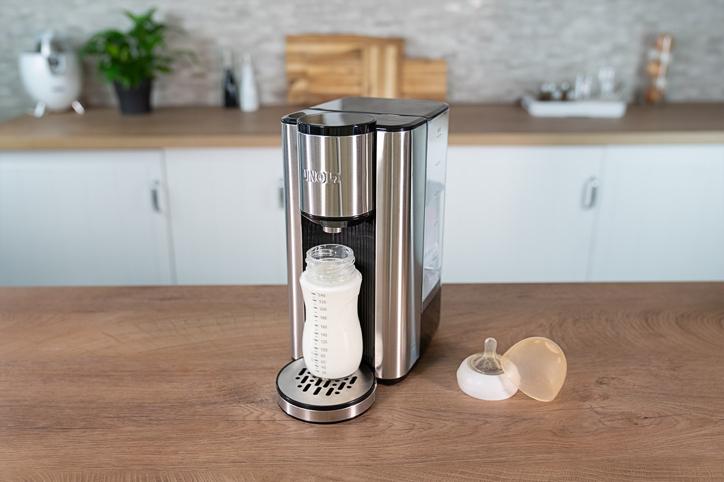 Unold Ava electric kettle 2.5 L 2600 W Black, Silver Unold Ava electric kettle 2.5 L 2600 W Black, Silver