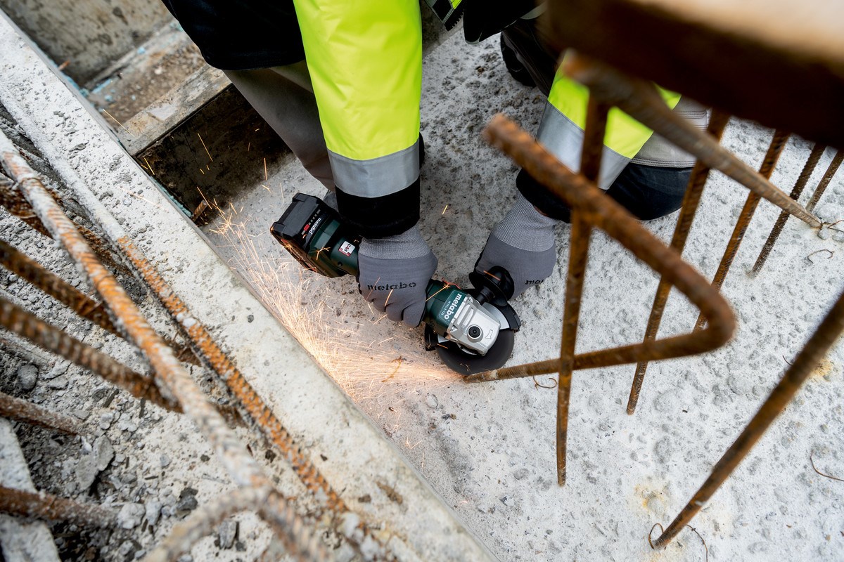 Metabo W 18 L 9-125 Quick Set angle grinder 12.5 cm 8500 RPM 1.6 kg Metabo W 18 L 9-125 Quick Set angle grinder 12.5 cm 8500 RPM 1.6 kg