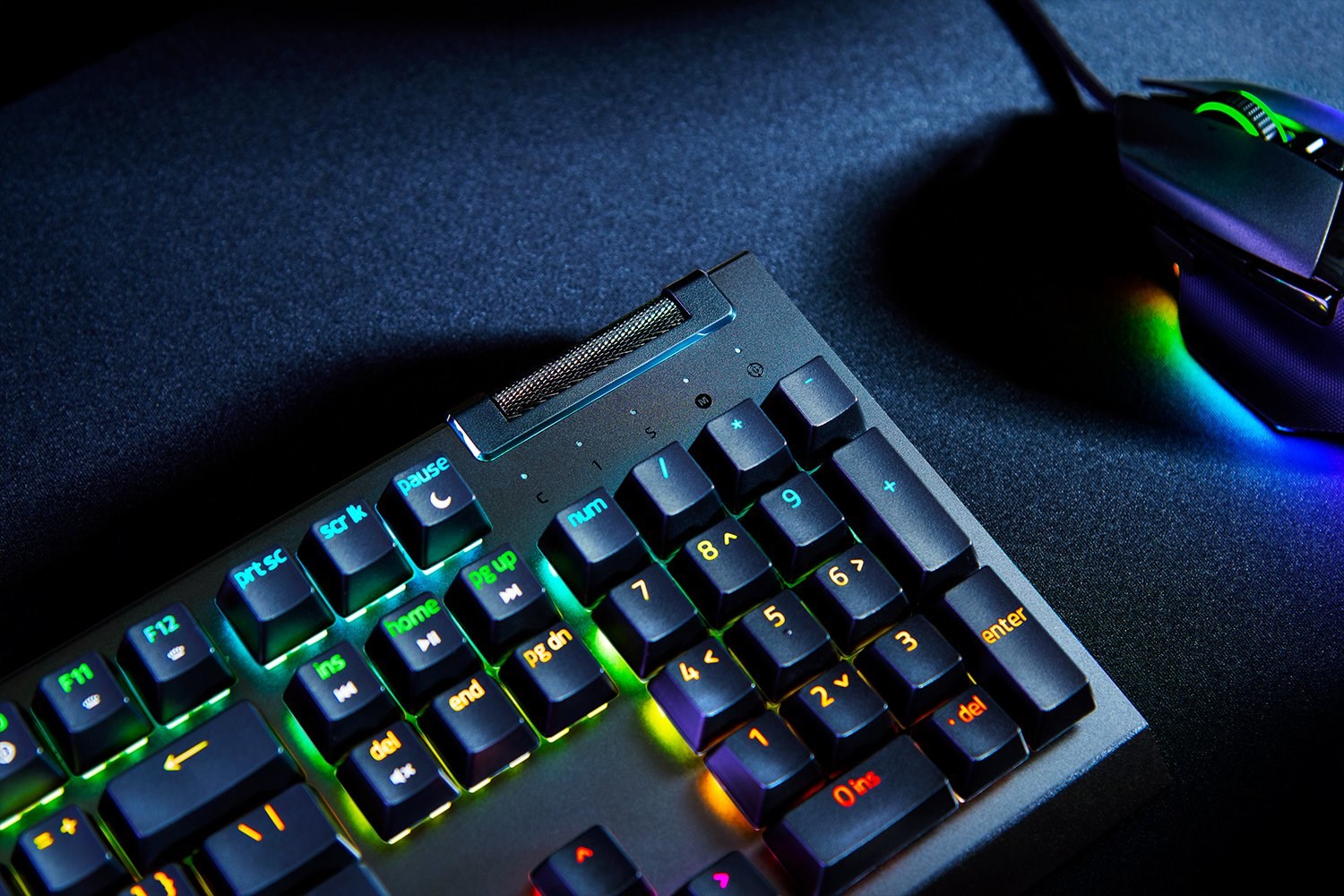 Razer BlackWidow V4 X keyboard Gaming USB QWERTZ German Black Razer BlackWidow V4 X keyboard Gaming USB QWERTZ German Black