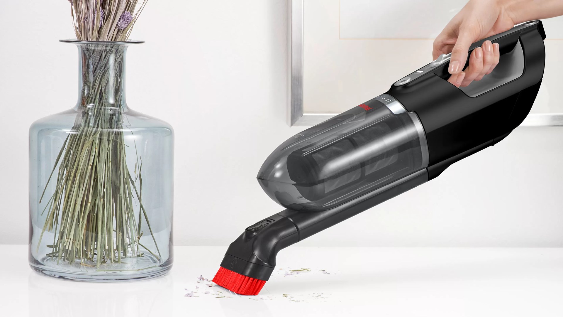 Bosch Serie 4 BBH3ZOO28 stick vacuum/electric broom Battery Dry Bagless 0.4 L Red 2.15 Ah Bosch Serie 4 BBH3ZOO28 stick vacuum/electric broom Battery Dry Bagless 0.4 L Red 2.15 Ah
