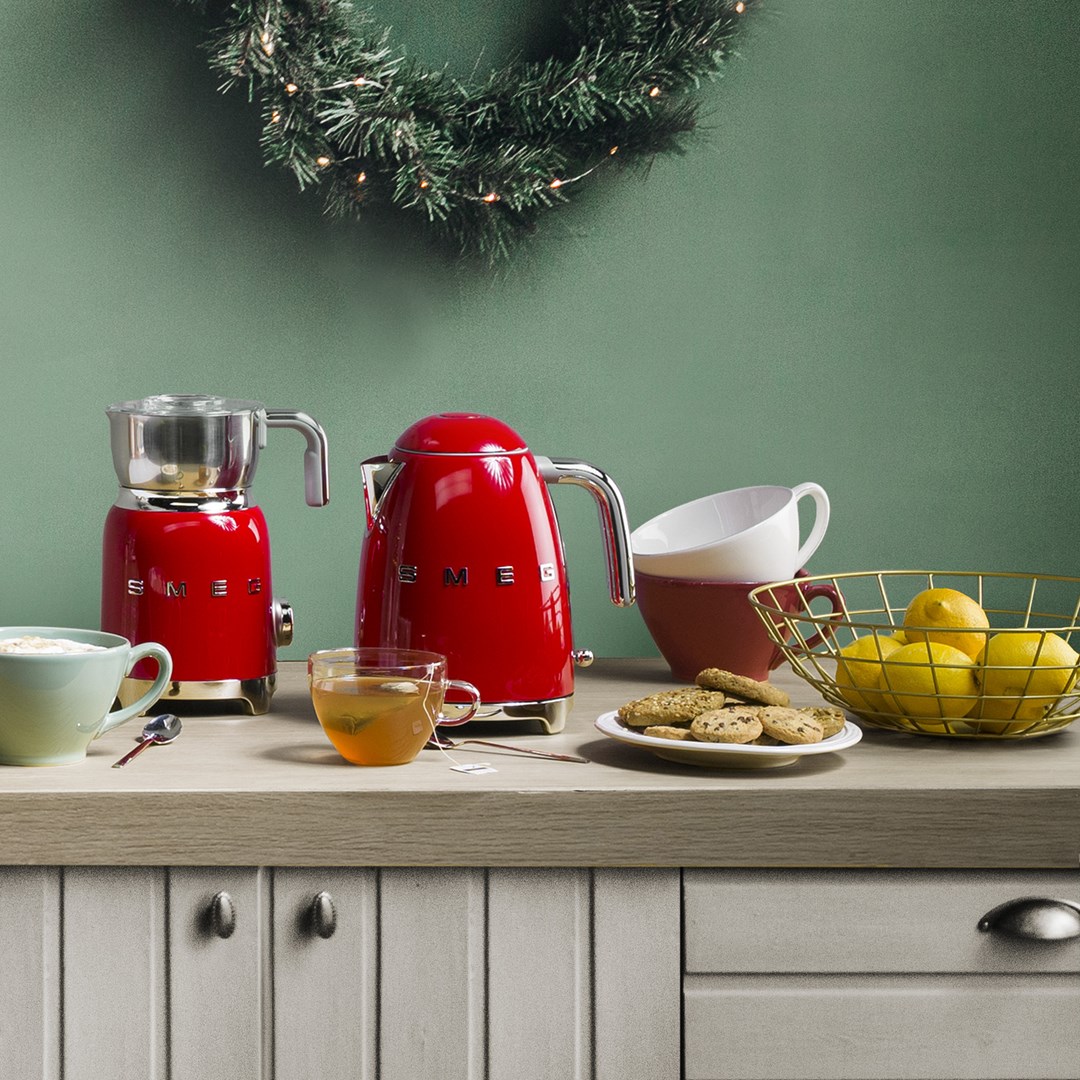 Smeg 50's Style Kettles KLF03RDEU Red Smeg 50's Style Kettles KLF03RDEU Red