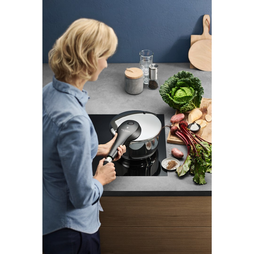 WMF Perfect Premium Pressure Cooker 4.5L WMF Perfect Premium Pressure Cooker 4.5L