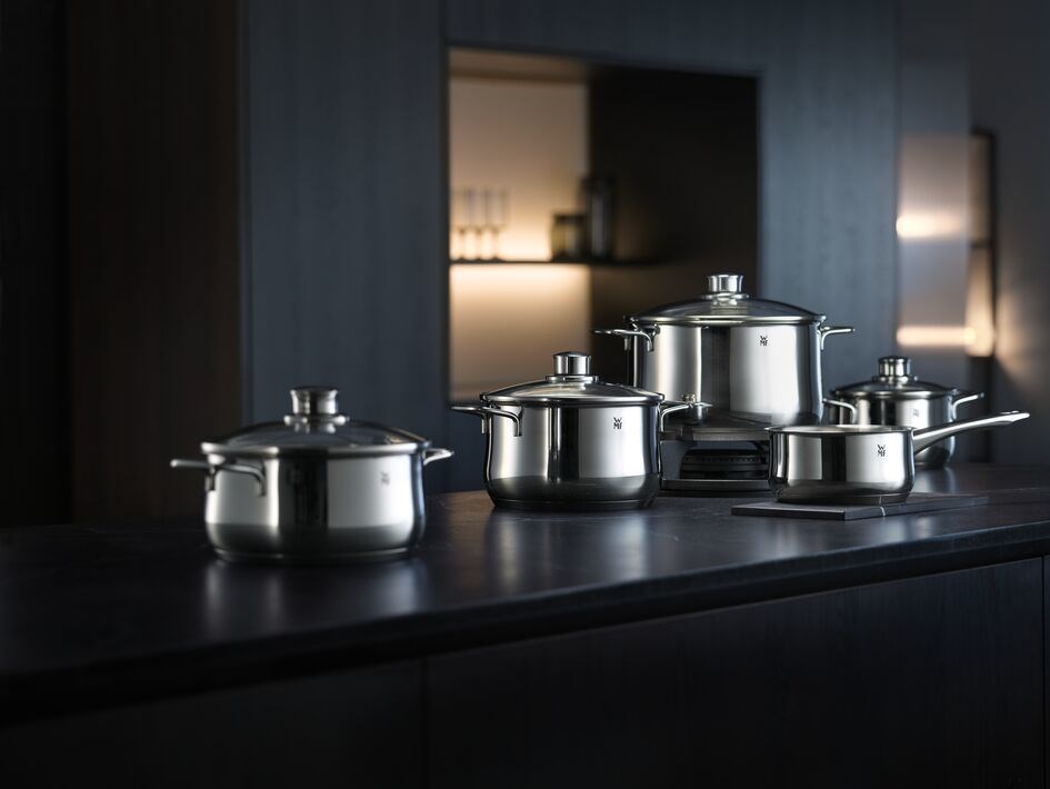 WMF Diadem Plus 0733556040 pan set 9 pc(s) WMF Diadem Plus 0733556040 pan set 9 pc(s)