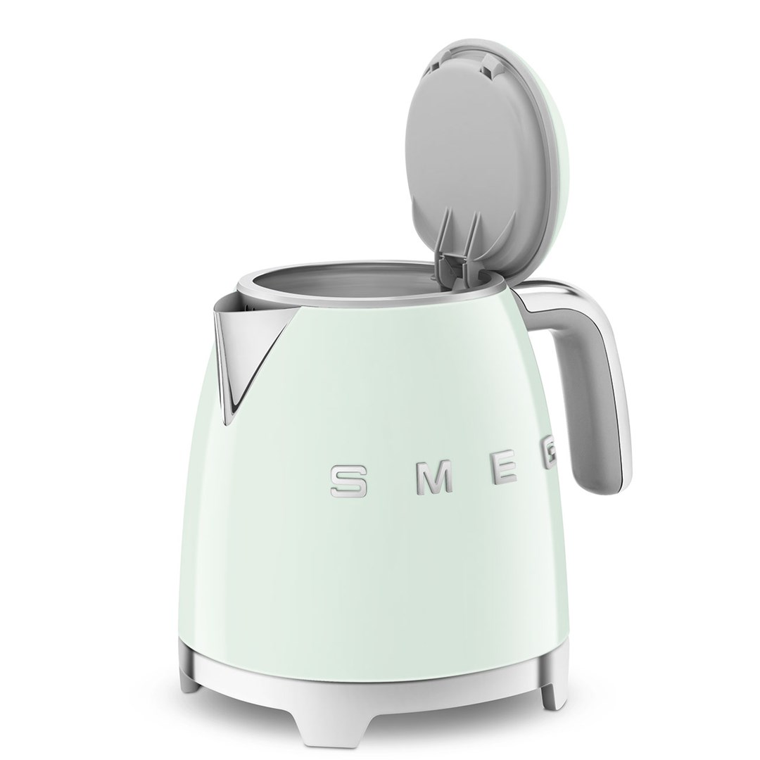 Smeg 50's Style Kettles KLF05PGEU Pastel Green Smeg 50's Style Kettles KLF05PGEU Pastel Green