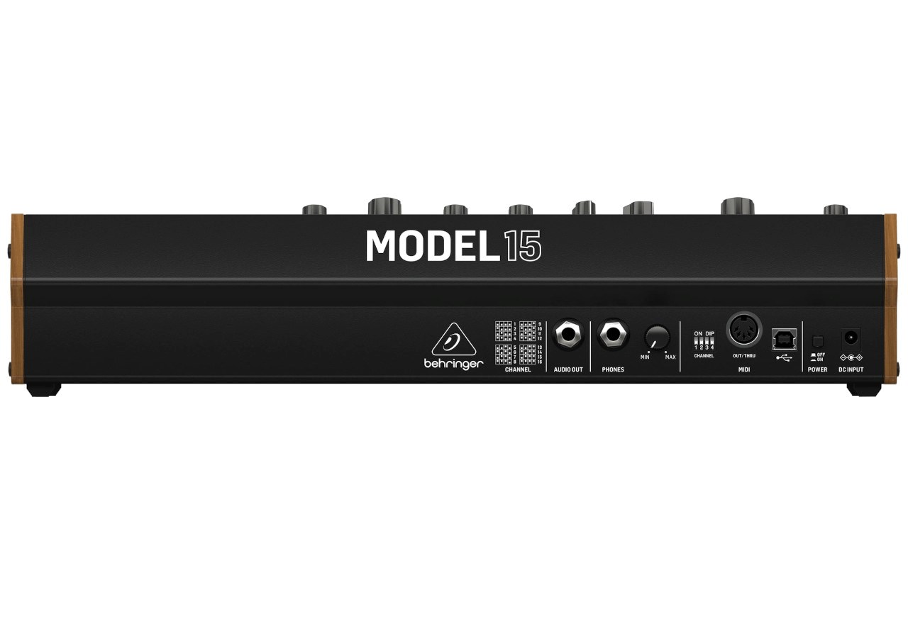 Behringer MODEL 15 - analogue synthesiser Behringer MODEL 15 - analogue synthesiser