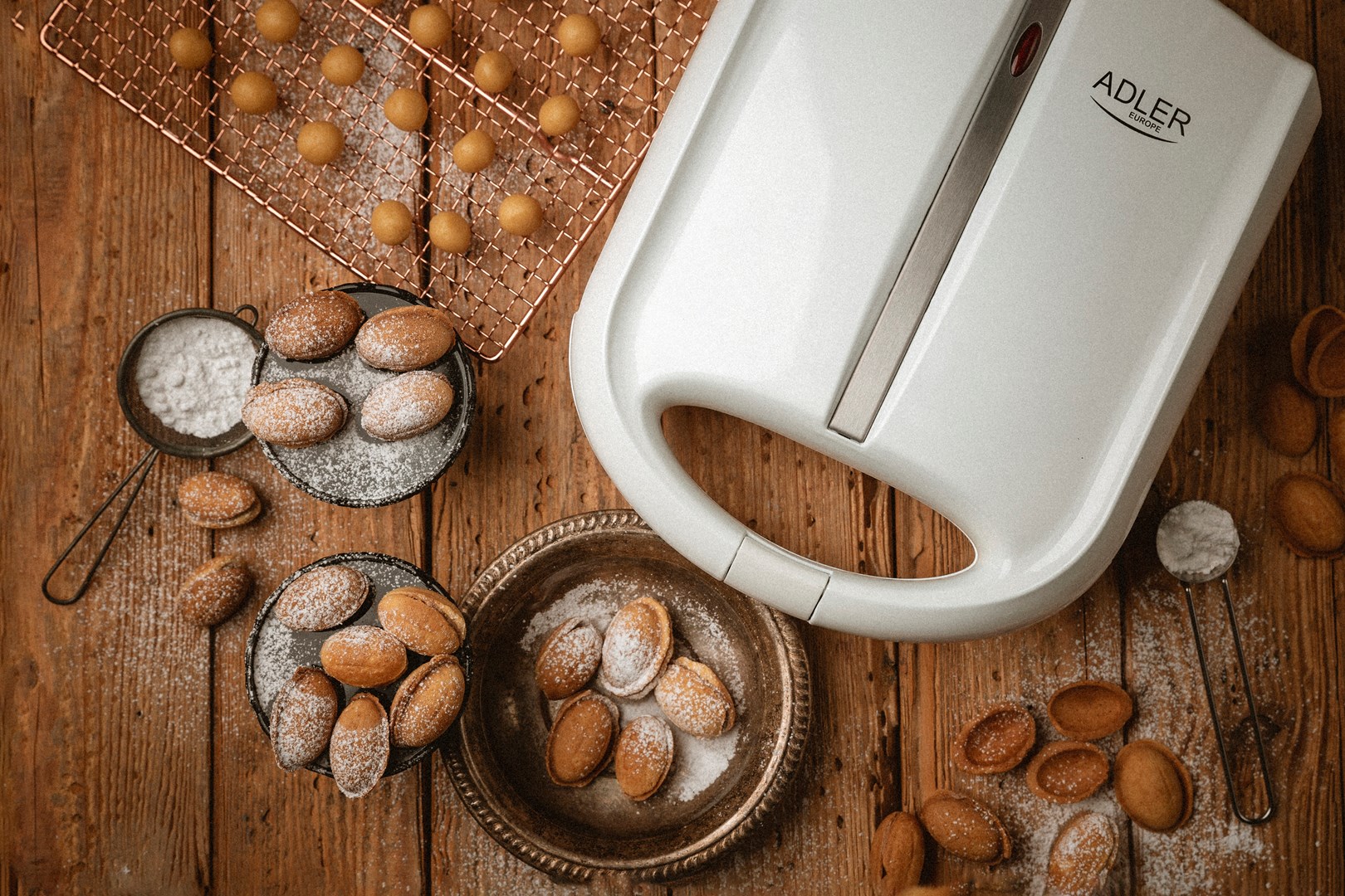 Peanut/cookie toaster (24 pieces) Adler AD 3039 white Peanut/cookie toaster (24 pieces) Adler AD 3039 white