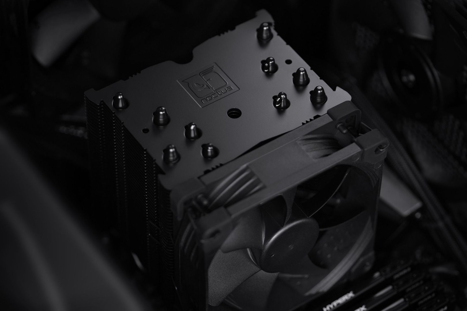 Noctua NH-U9S chromax.black Processor Cooler 9.2 cm Black, Chrome 1 pc(s) Noctua NH-U9S chromax.black Processor Cooler 9.2 cm Black, Chrome 1 pc(s)