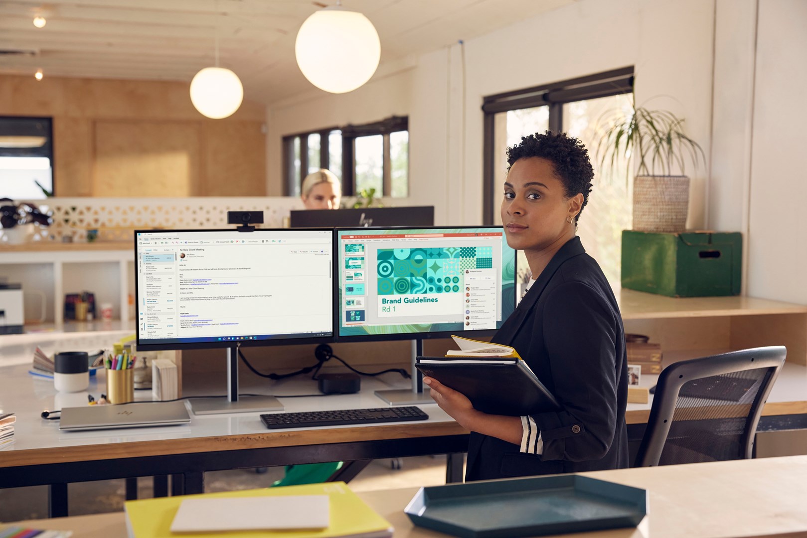 HP E24t G5 FHD Touch Monitor HP E24t G5 FHD Touch Monitor