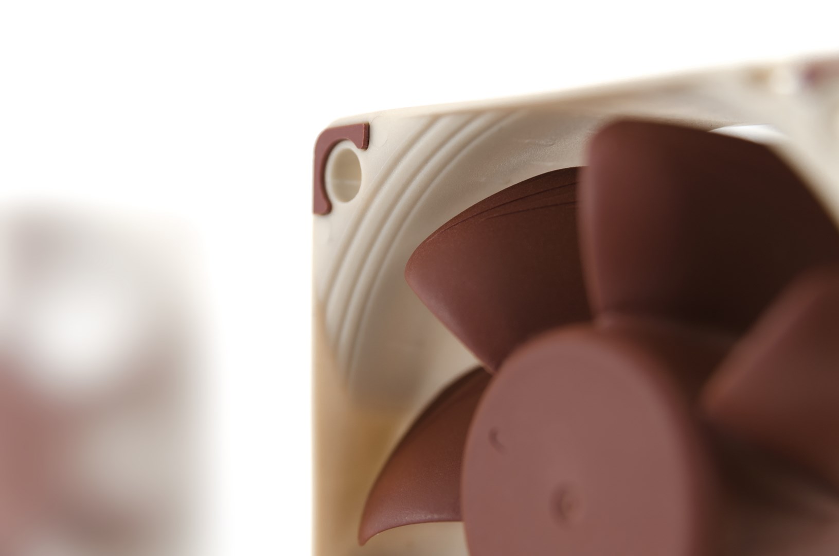 Noctua NF-A6x25 5V PWM Computer case Fan 6 cm Beige Noctua NF-A6x25 5V PWM Computer case Fan 6 cm Beige