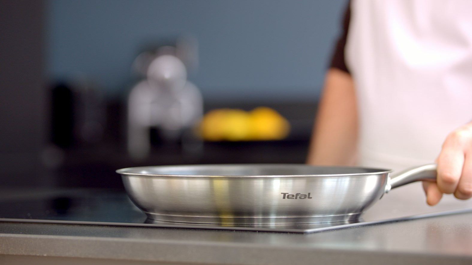 Tefal E49206 pan set Tefal E49206 pan set