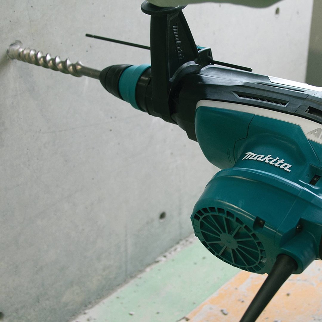 Makita HR5212C rotary hammer 1510 W 260 RPM SDS Max Makita HR5212C rotary hammer 1510 W 260 RPM SDS Max
