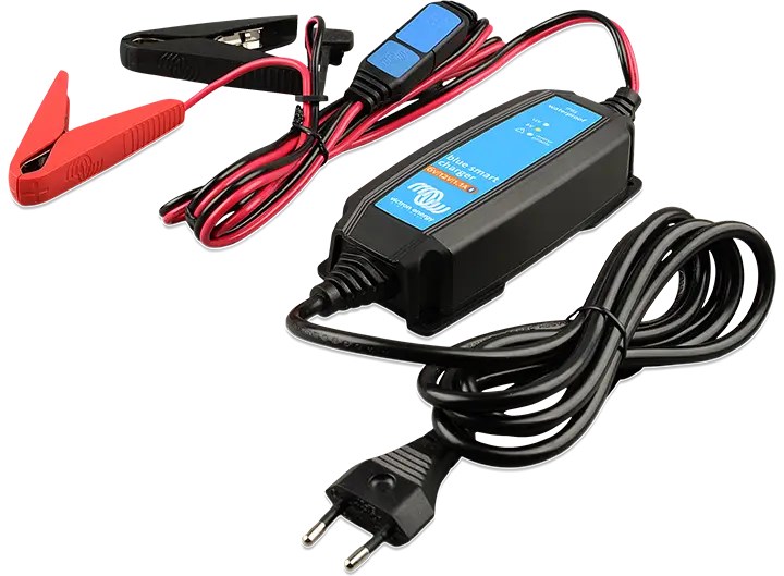 Blue Smart IP65 Charger 12/10 + DC connector Blue Smart IP65 Charger 12/10 + DC connector