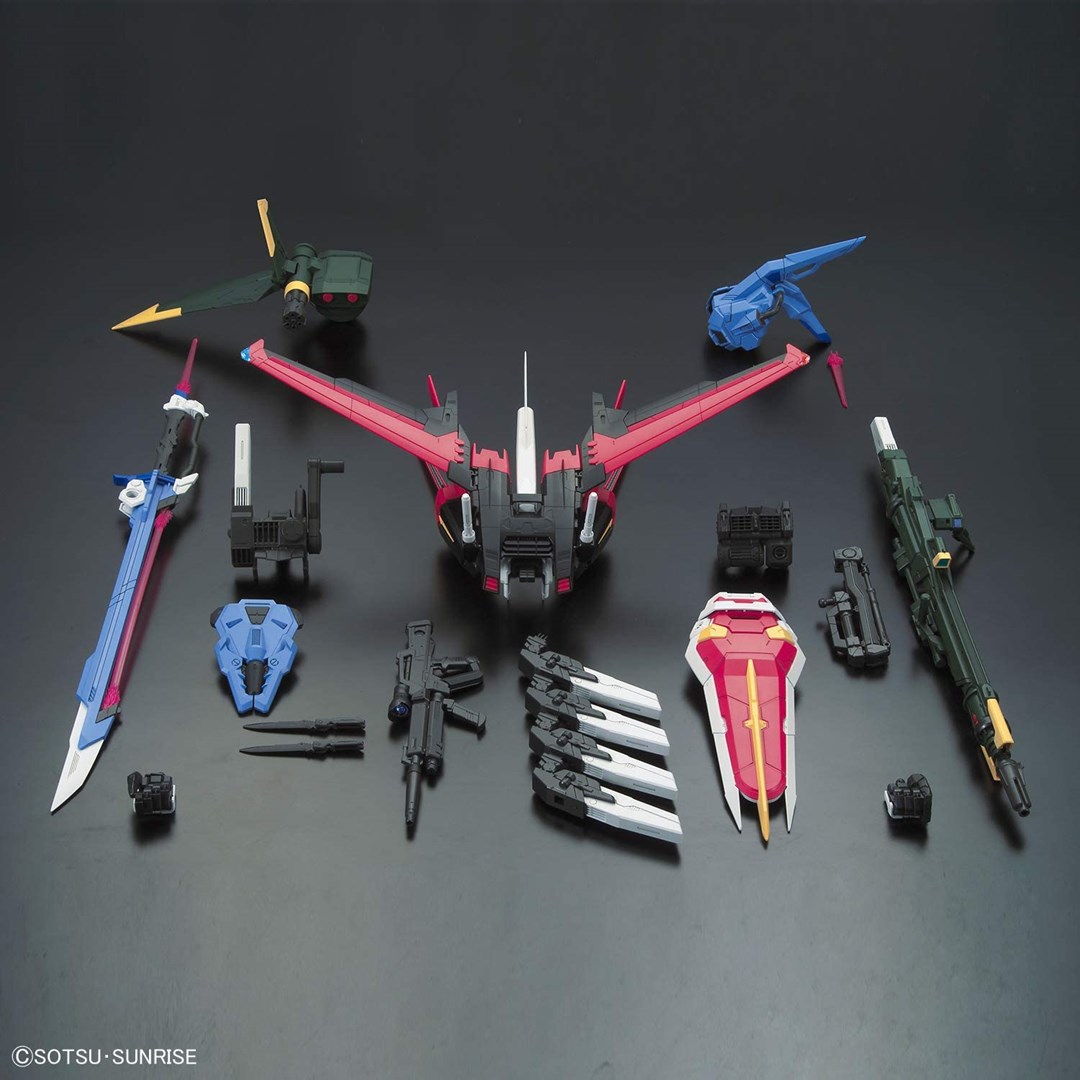 Figurka kolekcjonerska Bandai PG 1/60 PERFECT STRIKE GUNDAM Figurka kolekcjonerska Bandai PG 1/60 PERFECT STRIKE GUNDAM