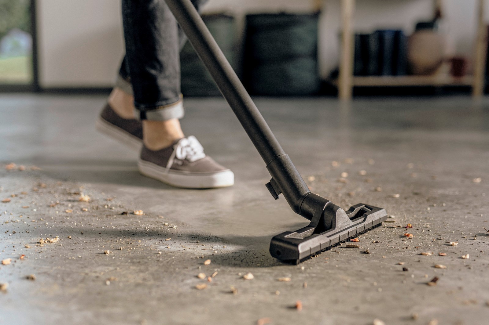 фото Професійний пилосос Karcher WD 2 Plus V-12/4/18 Pet (1.628-017.0) 2
