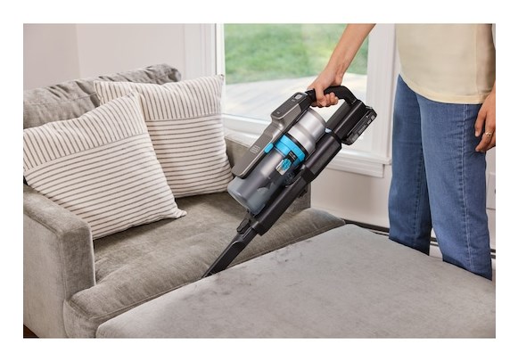 фото Вертикальний+ручний пилосос (2 в 1) Black+Decker BSV520BRB 2