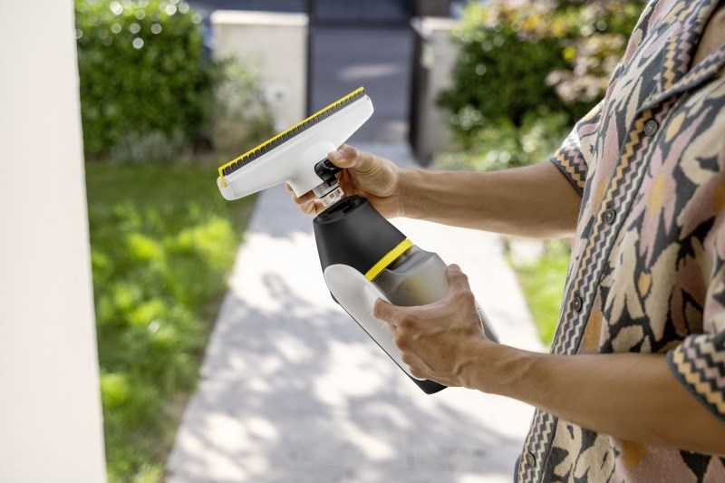 фото Віконний пилосос Karcher WV 3 Comfort Care (1.633-690.0) 3